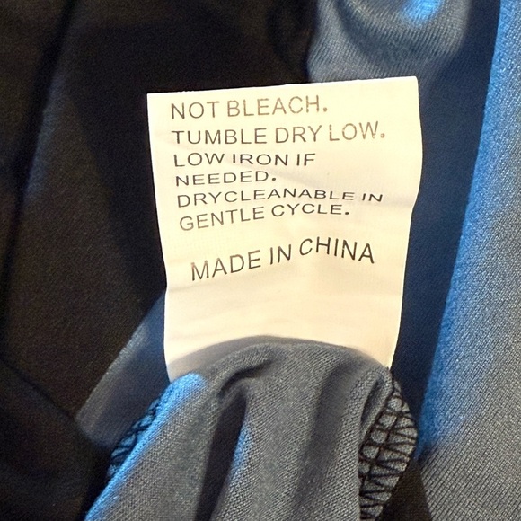 NWOT Mens Size Small Short Sleeve Polyester T-shirt Black With Gray Basic Shirt - Picture 6 of 10